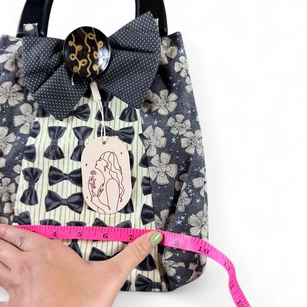 Handmade Patterned Handbag - Picture 4 of 5